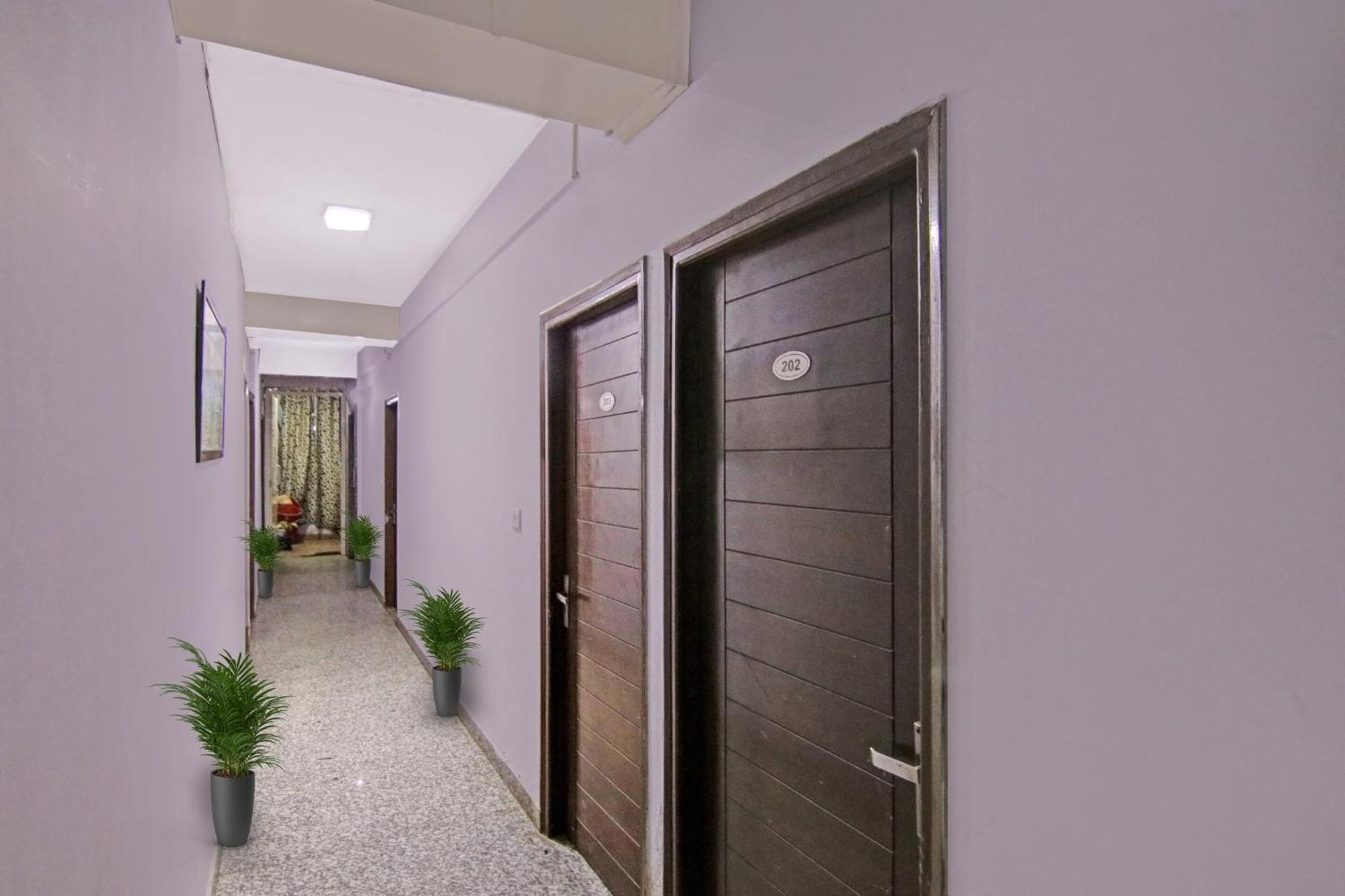 Hotel O Flagship Hotel Metro Star Near Lotus Temple New Delhi Luaran gambar